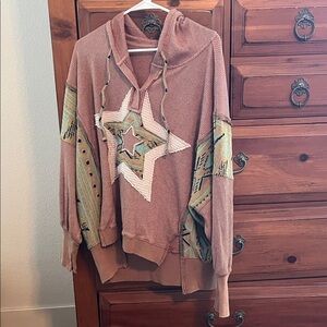 DAVI & DANI Earthy Toned Star Hoodie